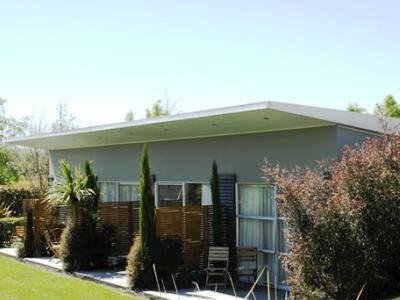 The Claremont Motel Martinborough Exterior photo